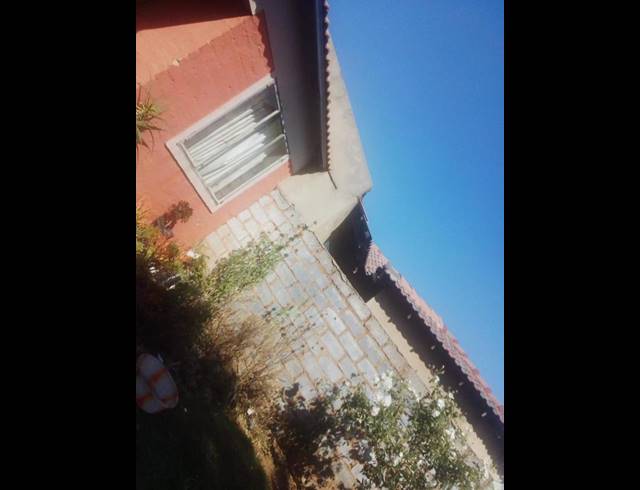 2 BEDROOM HOUSE FOR SALE IN LEHAE